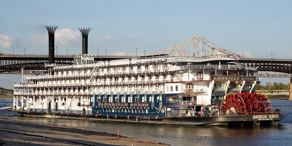 The American Queen, the world's largest operating river steamboat